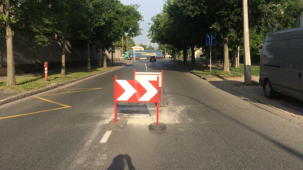 Győri KASI fedlap beépítés